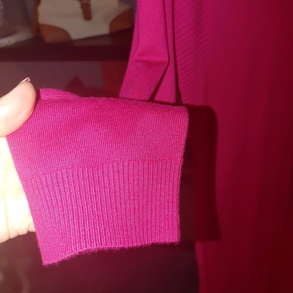 Guess Pink V-Neck, Long Sleeve Sweater Dress, Size Large - Picture 3 of 7